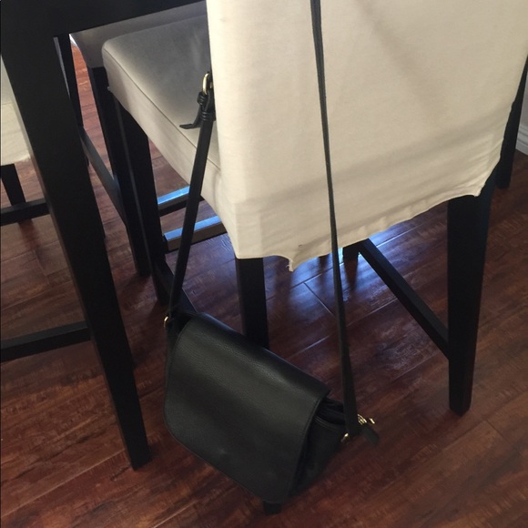 Black cross body purse - Picture 3 of 4